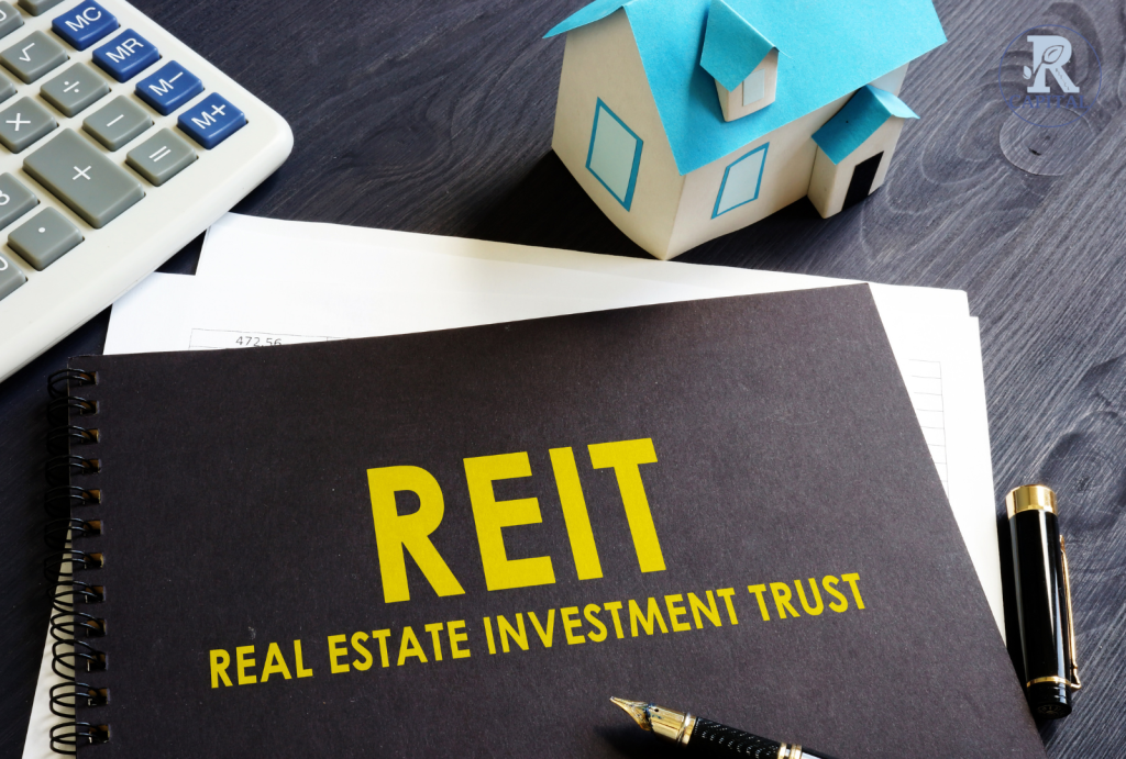 Real Estate Investment Trusts (REITs) infographic illustrating benefits and strategies for diversified investment.